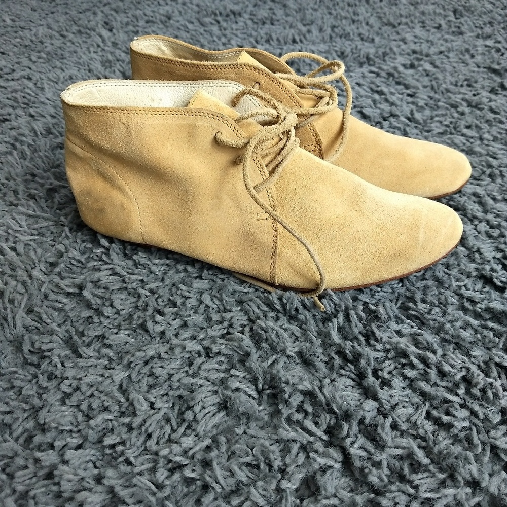 Sorel leather booties 7.5